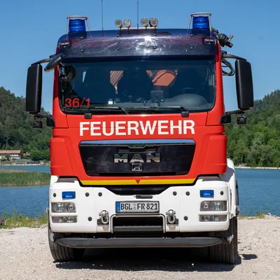 Wechselladerfahrzeug 1 mit Kran