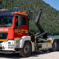 Wechselladerfahrzeug 1 mit Kran